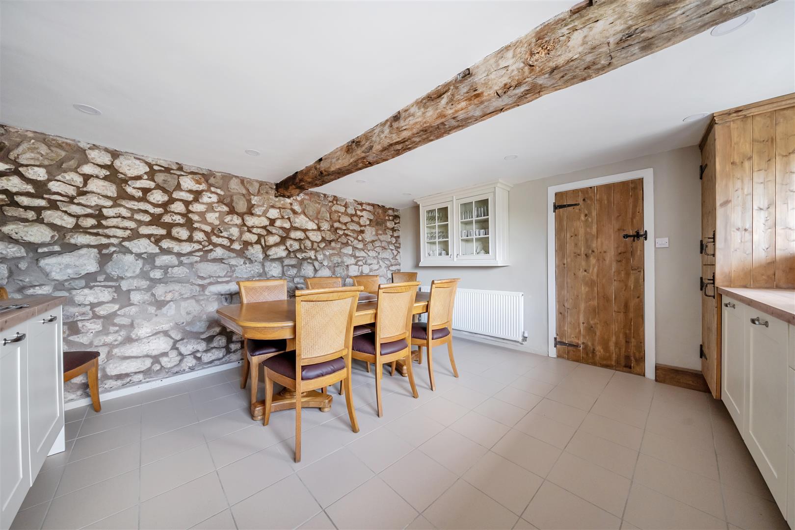 Property Image 7a7b326c-9bf2-4f7d-ae4f-8867518e45e1