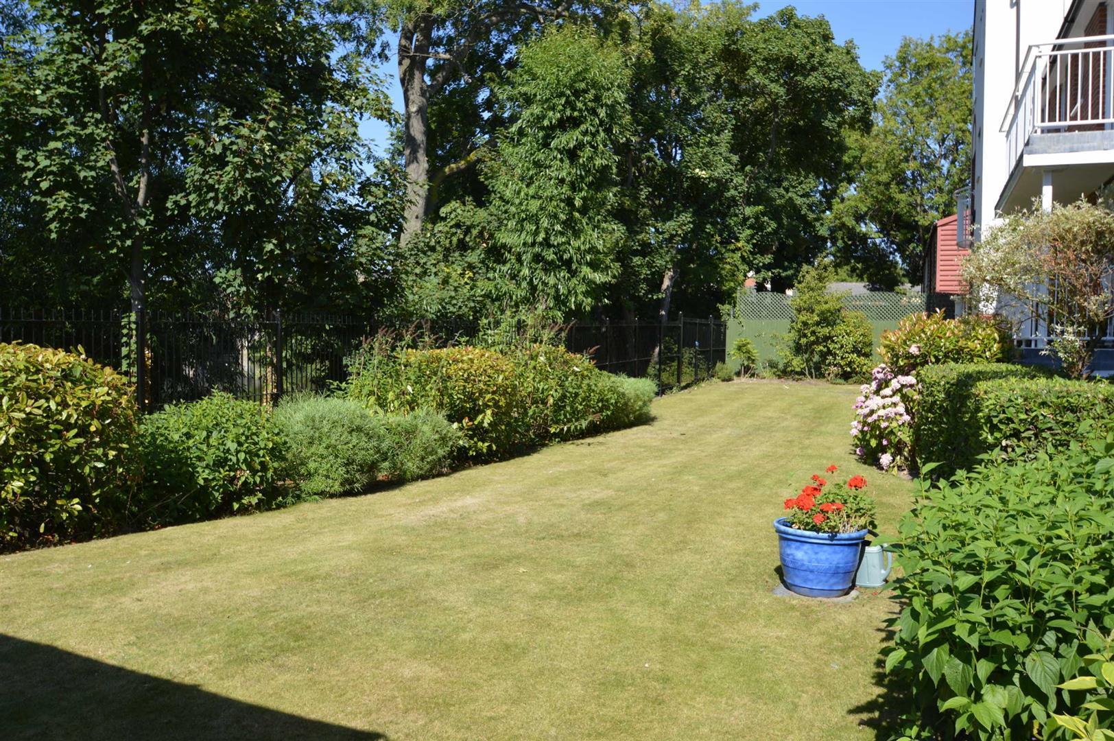 Property Image 7a7f80a3-ccc3-4b34-81fb-da2da90a8c8c