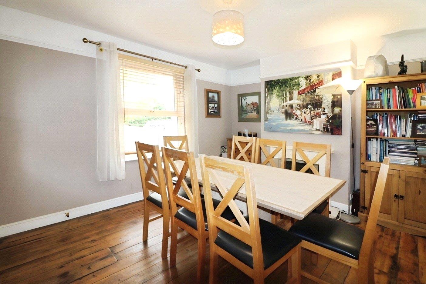 Property Image 7a8b1a9f-3152-4bf9-a174-38057da331ee