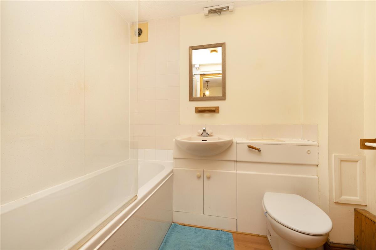 Property Image 7aa37bea-3fe7-4eea-bcf9-90382e2df7c8