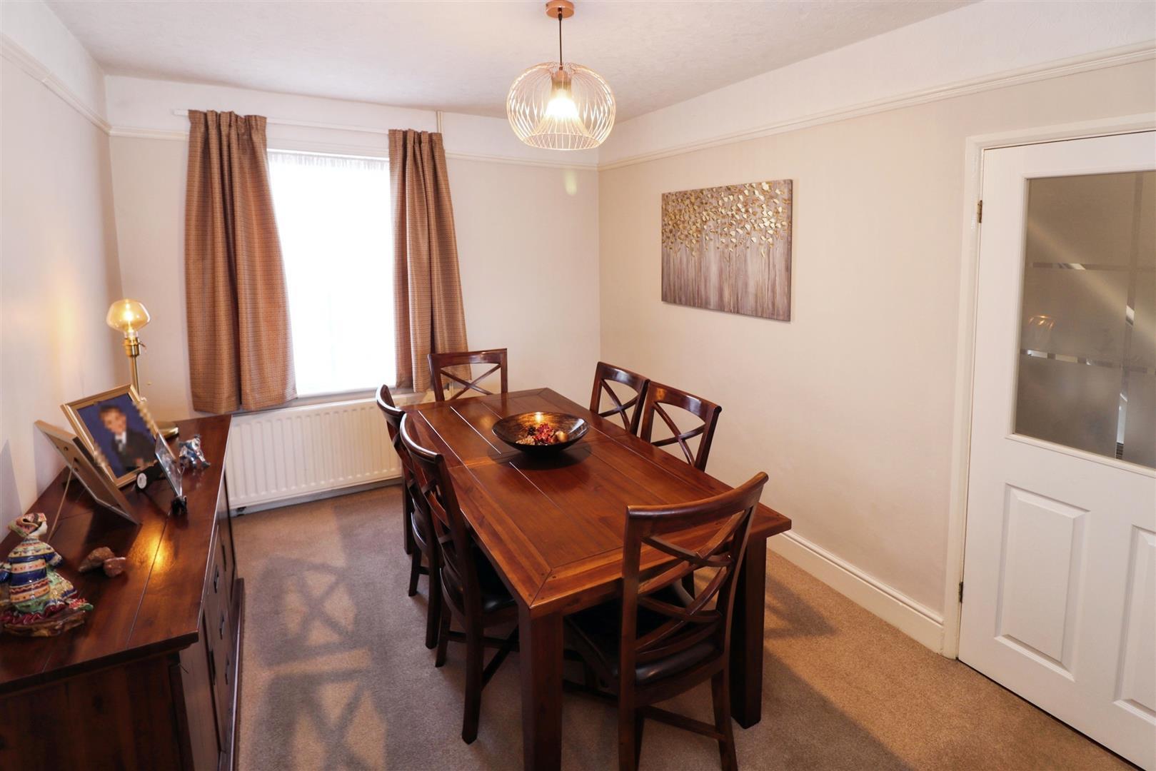 Property Image 7aab17c8-1056-4992-874a-b4ceca89a692
