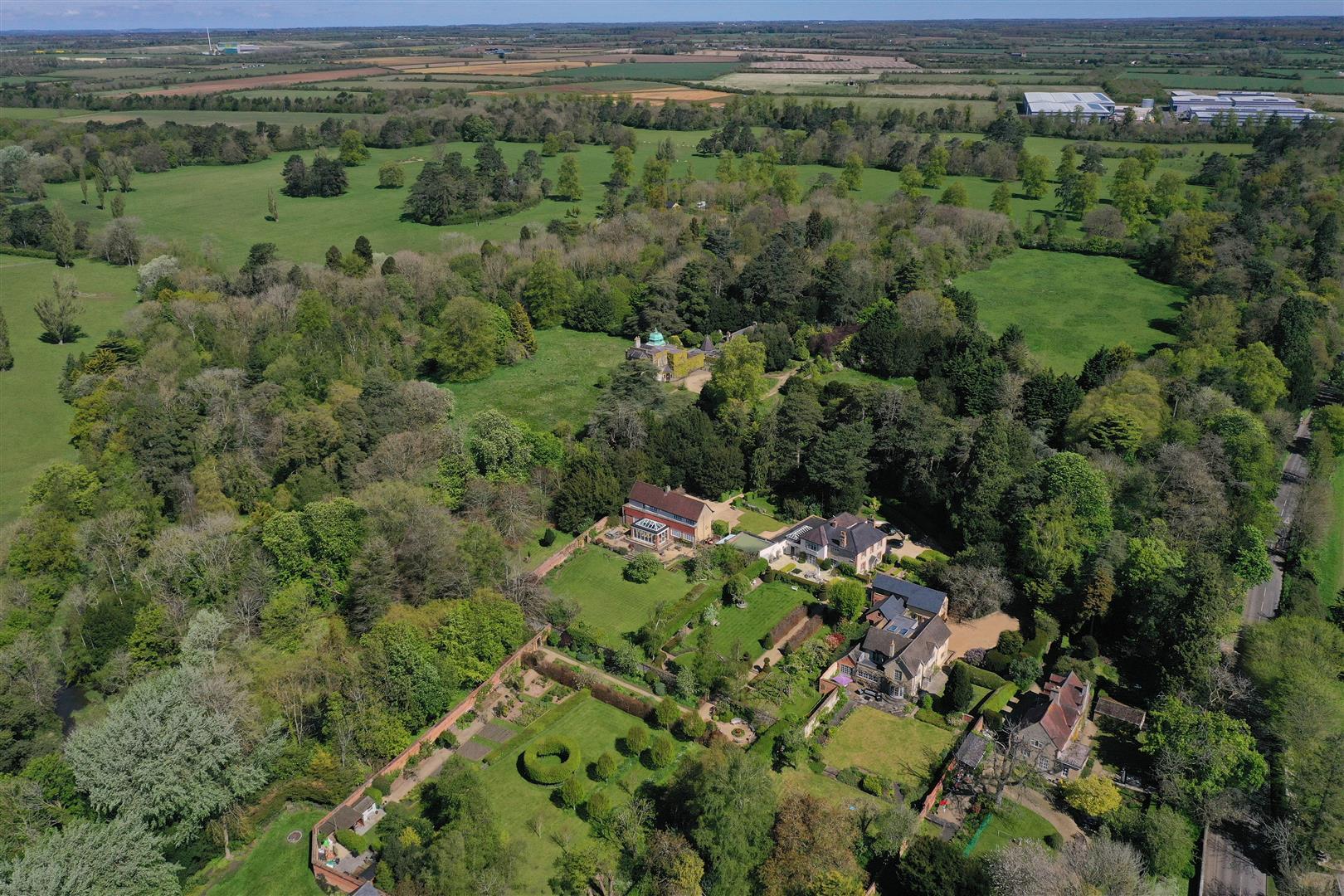 Property Image 7adea570-1601-4a0d-bf58-ea26415c7d75
