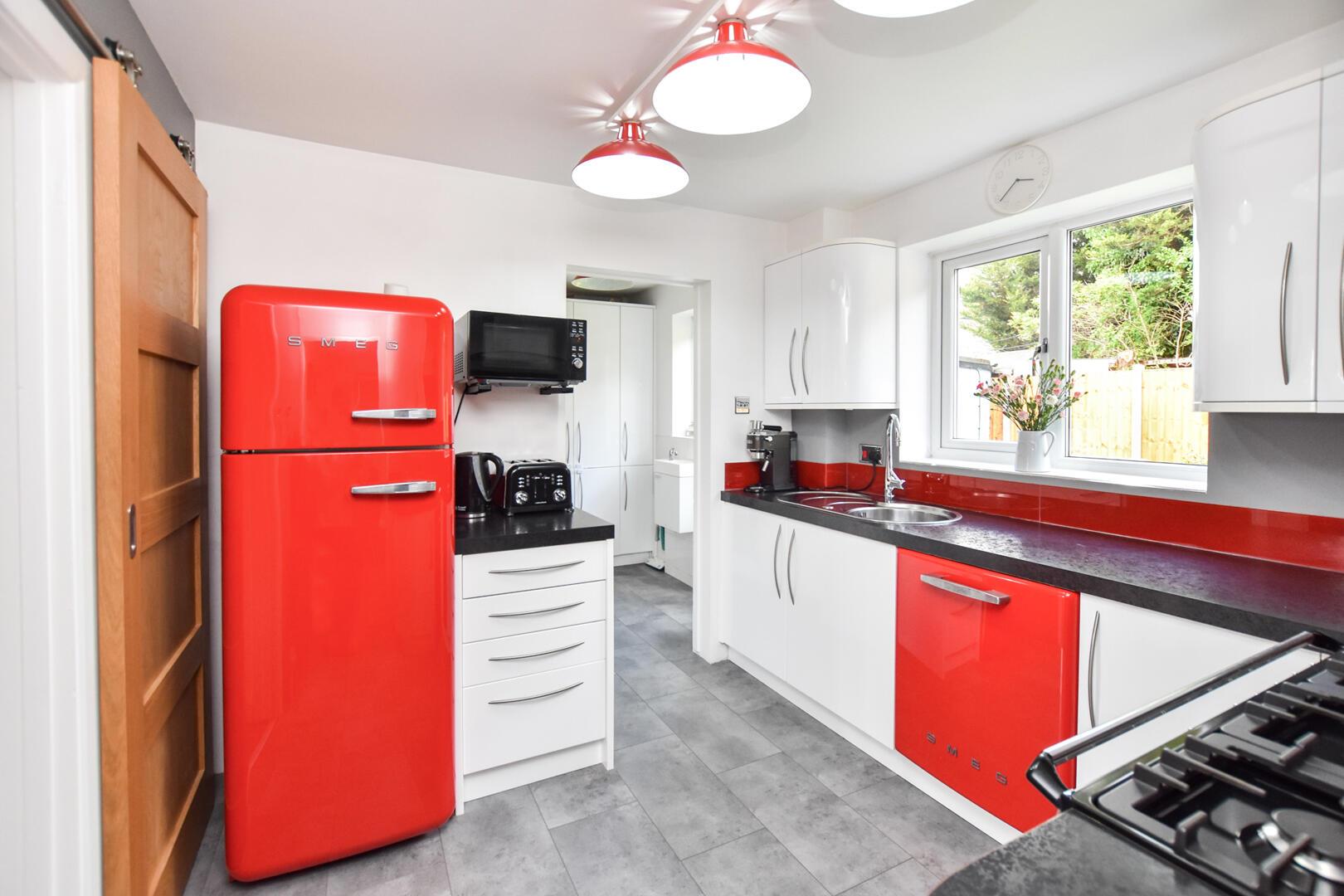 Property Image 7b034499-6e42-4b70-8be7-ca2a2caf0097