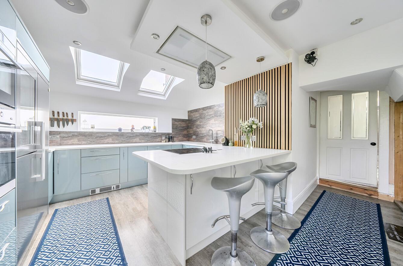 Property Image 7b03ec28-4280-4817-bf8e-5b5d91857f34