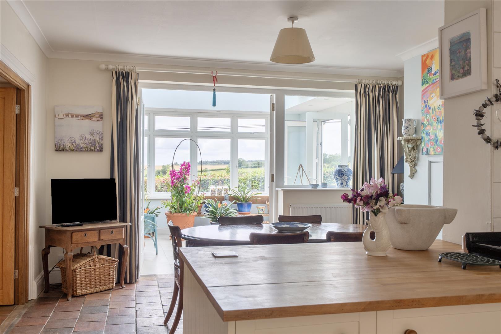 Property Image 7b0ea393-0cbb-40b1-a253-7bf188128605