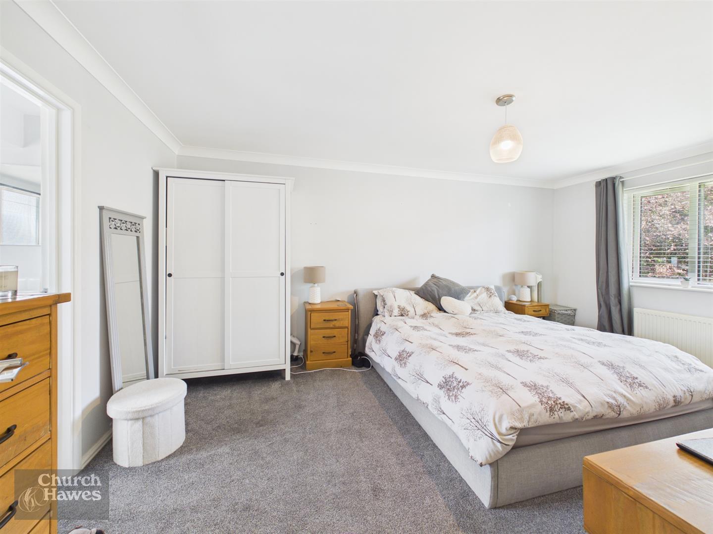 Property Image 7b30ff1c-3ad7-462f-8af2-5d8e6fd6e5b5
