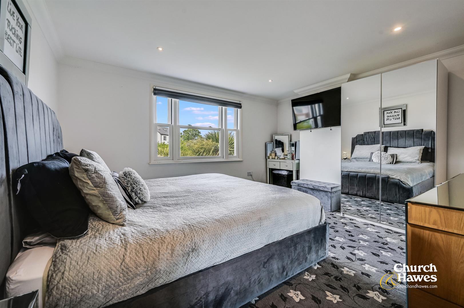 Property Image 7b33c59e-ccdd-447e-bff7-445e394a9ebf