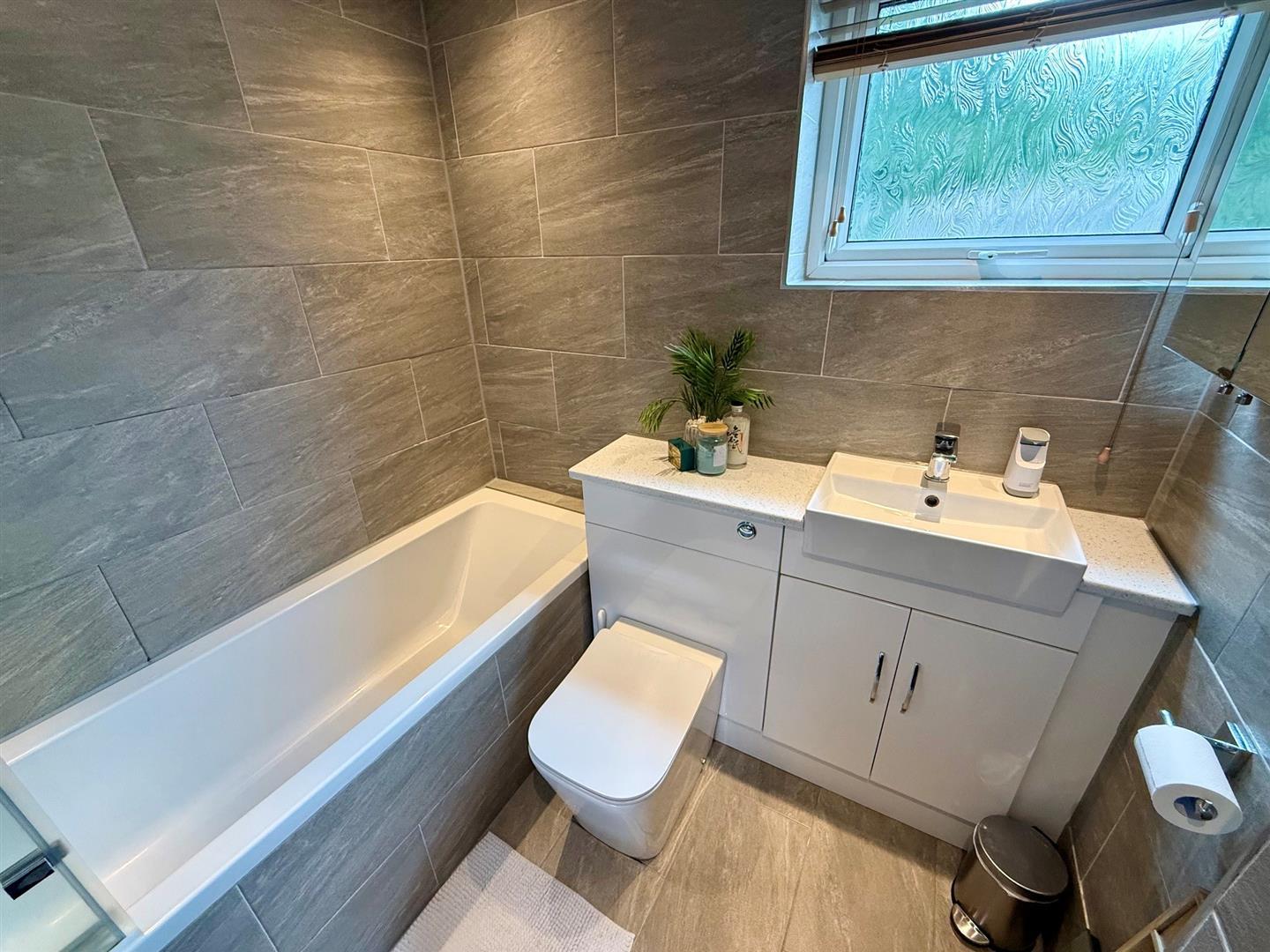 Property Image 7b4f1ebf-46e6-4be2-9a69-0ddc4b7142ef