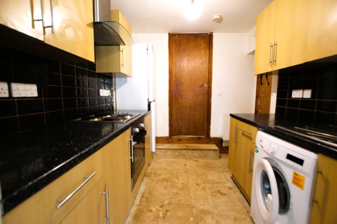 Property Image 7b61b36f-3489-41a0-b4de-54160575f0eb