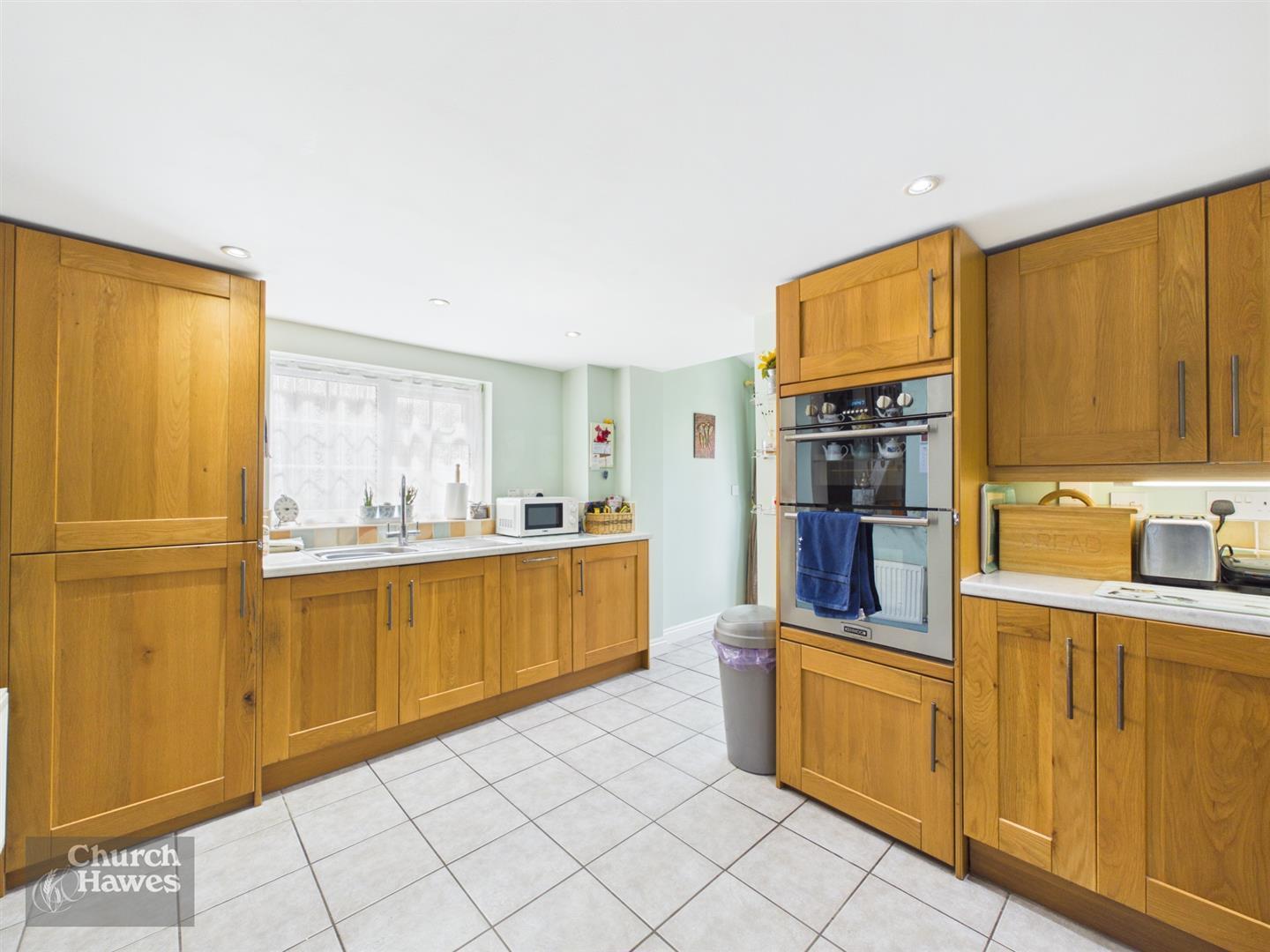 Property Image 7b657320-c89d-4d47-8568-a34b1b763aea