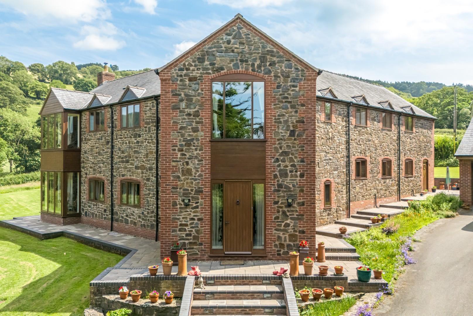 Property Image 7b6cc3c6-4f07-4f65-9ac3-44d36cf57fc8