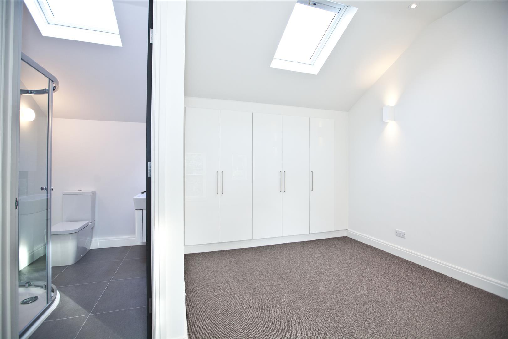 Property Image 7b72dd9b-bf8d-41c4-8175-81e639881463