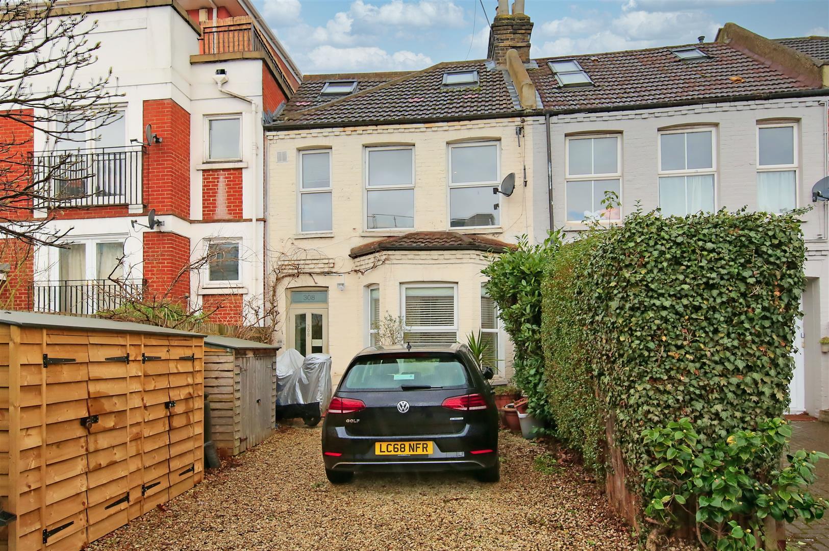 Property Image 7bb3c36a-927e-457d-92f5-3972738635bf