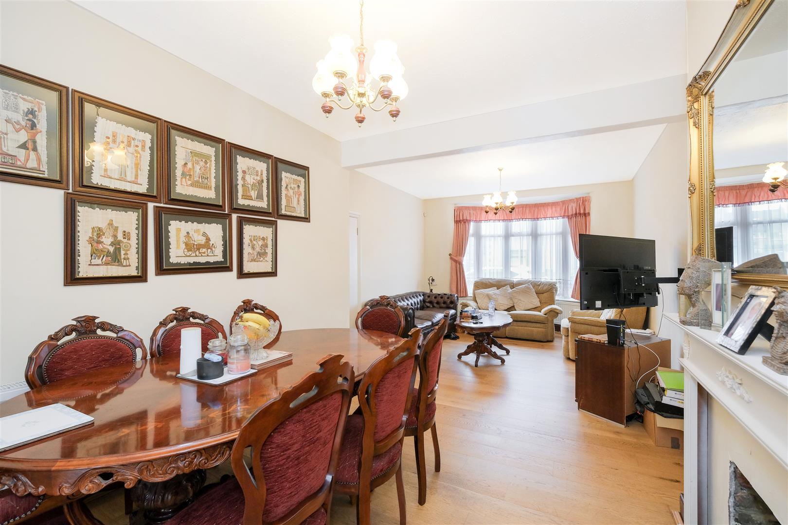 Property Image 7bb8c11b-ea78-4553-834b-ed1c1c8a0462