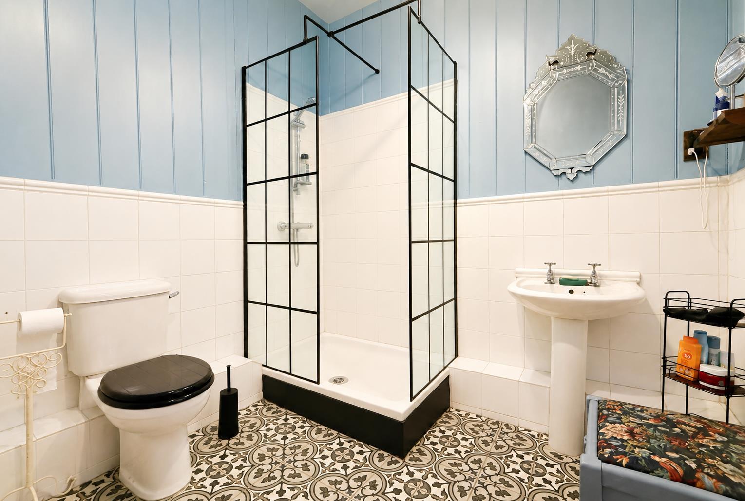 Property Image 7bbad103-52c7-4281-94b3-fe1d4f3816bc
