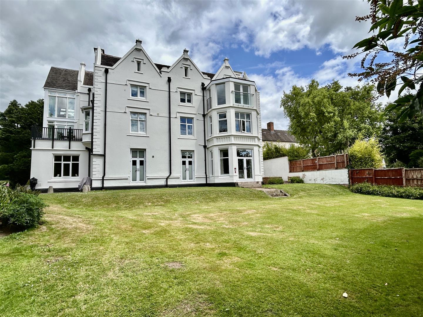 Property Image 7bbe81d9-5eb1-461e-9d87-20995d81d7ff