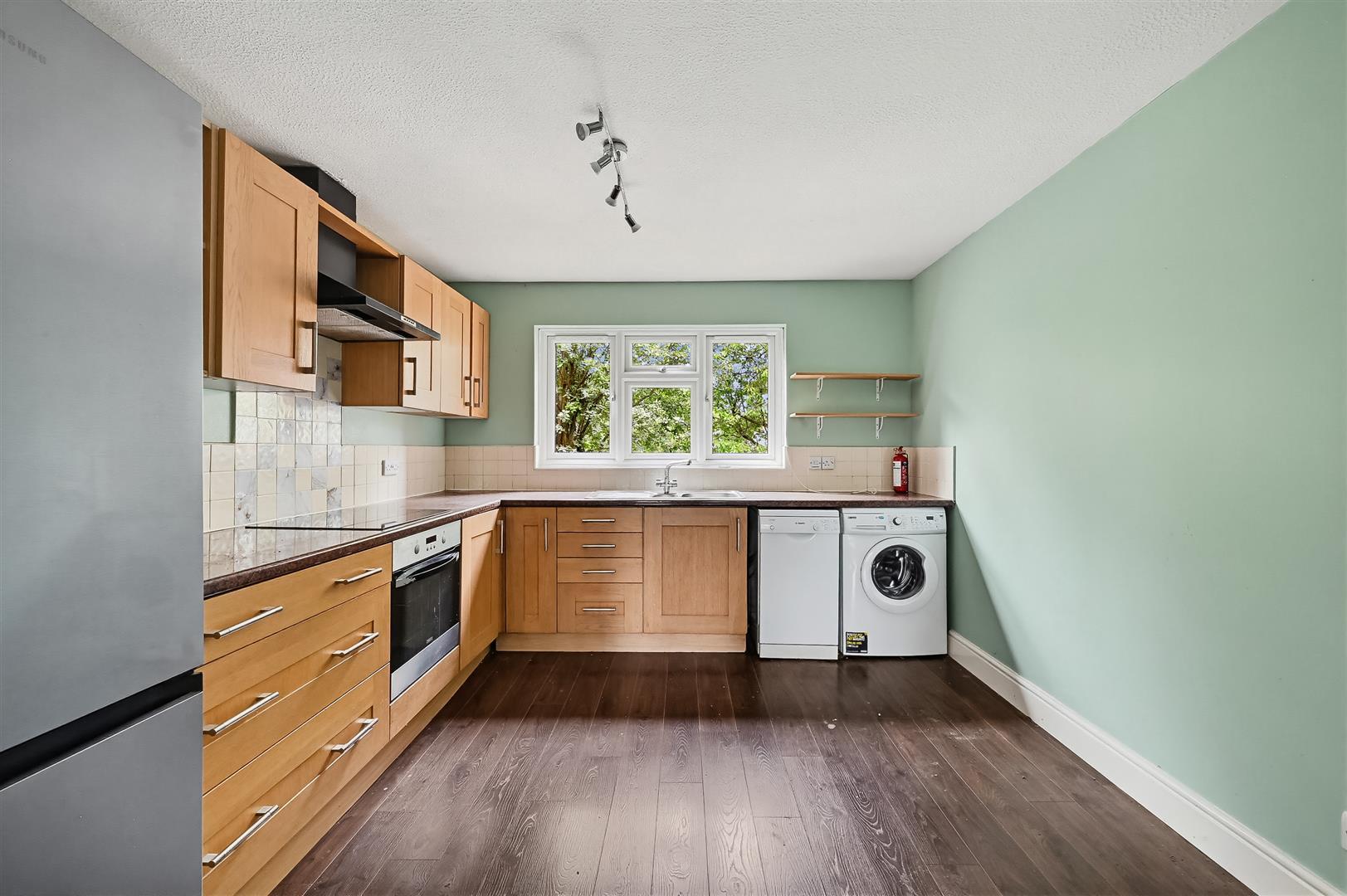 Property Image 7bc285c4-0543-4543-90ec-7e6572269f4c