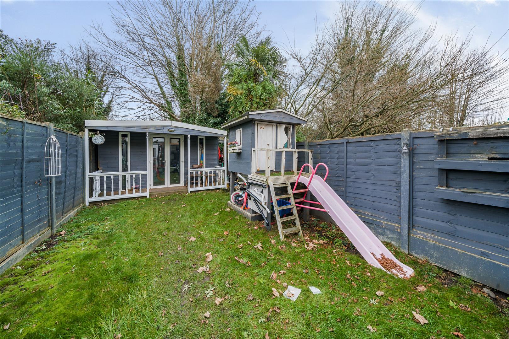 Property Image 7bc6acd2-7176-4dfb-bae3-4c5e32391854