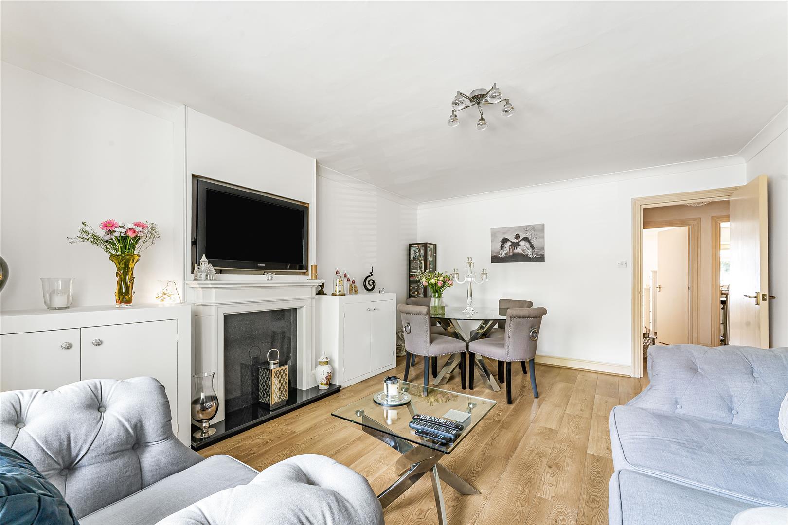 Property Image 7bd27923-dc38-427c-9155-8ee07fa9e8d1