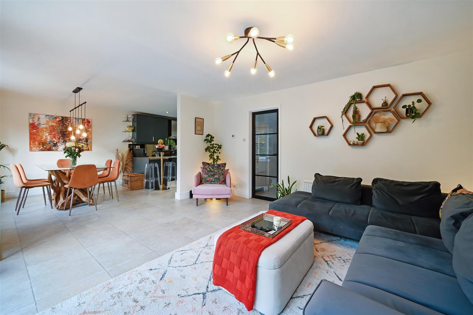 Property Image 7bddcc7c-7b5c-4278-a96f-47695368c7c3
