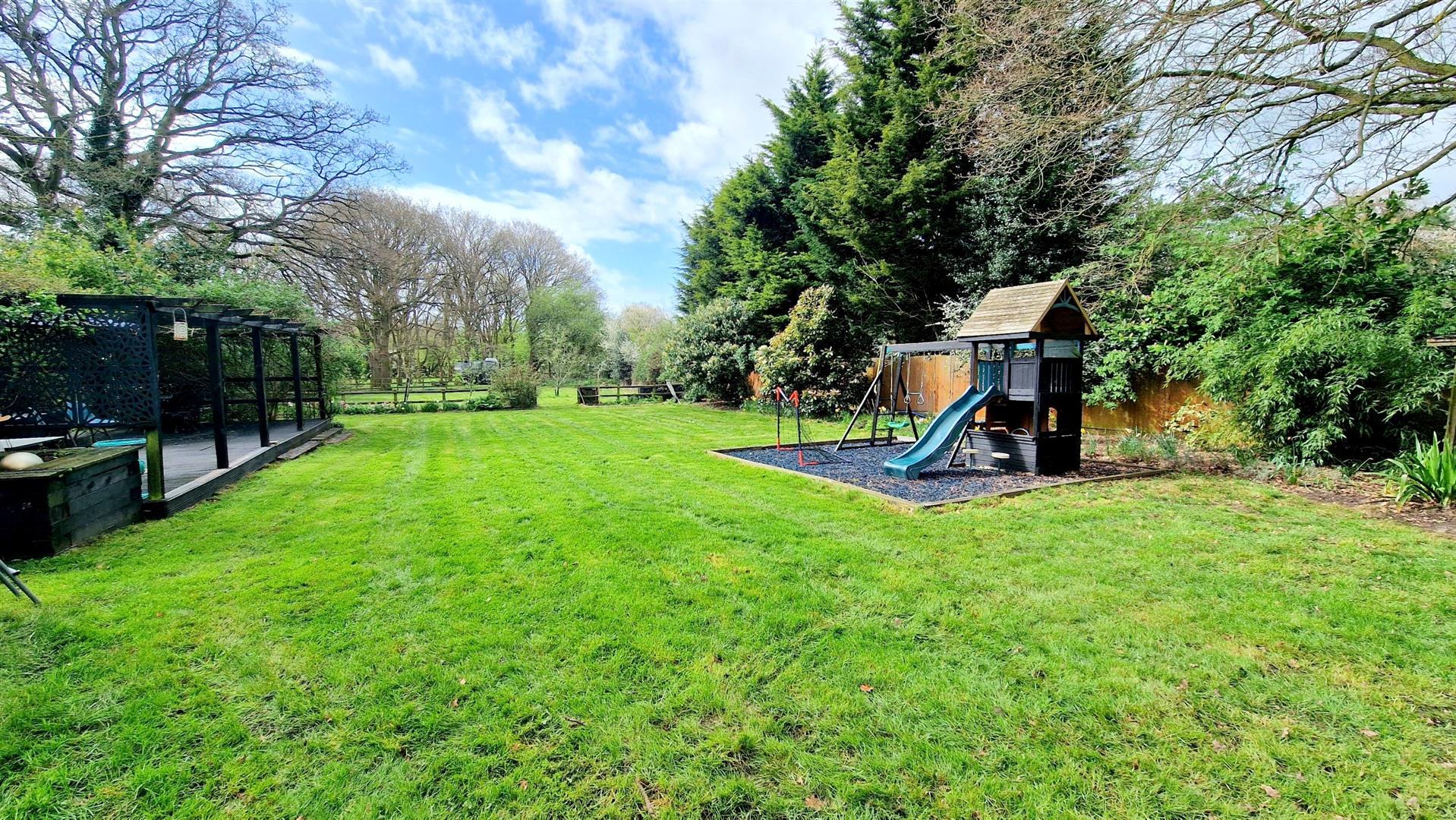Property Image 7be403af-6573-428d-beb2-47856005e770