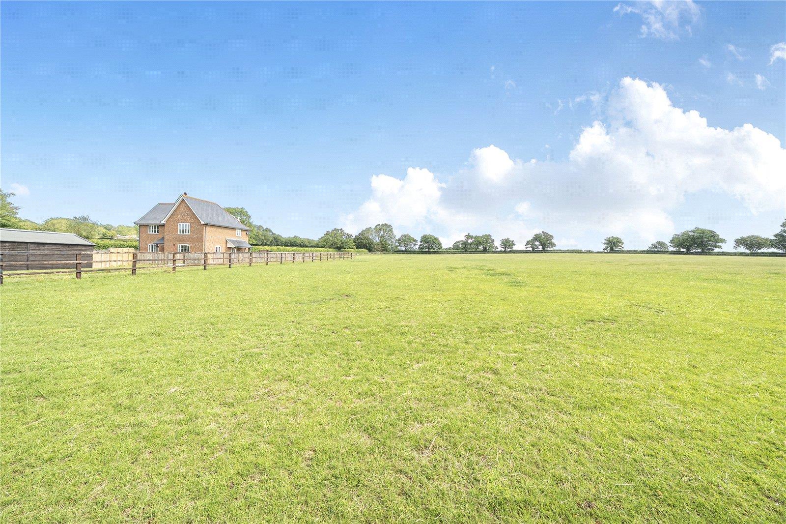 Property Image 7be4e826-ec6a-435c-8c33-23b06997d5f1