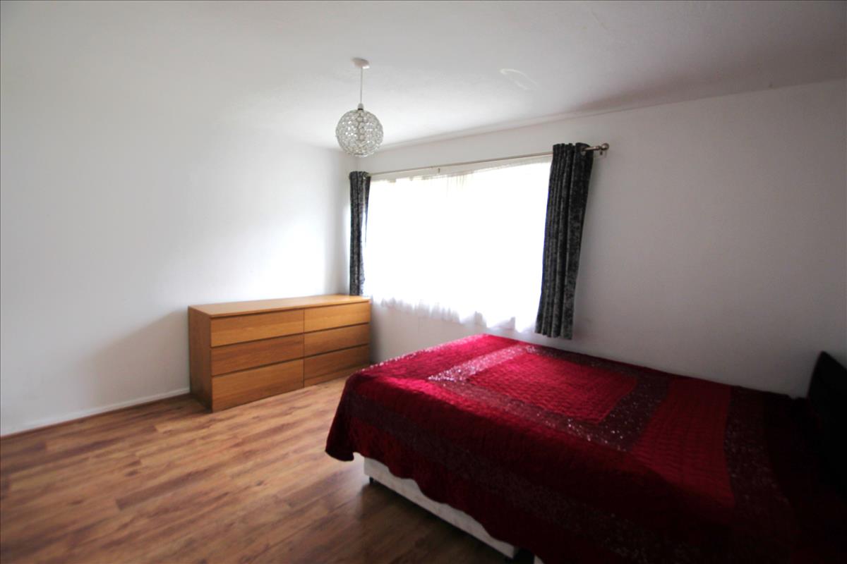 Property Image 7c17eafa-0f1f-4bf1-bf73-efee7983f7a6