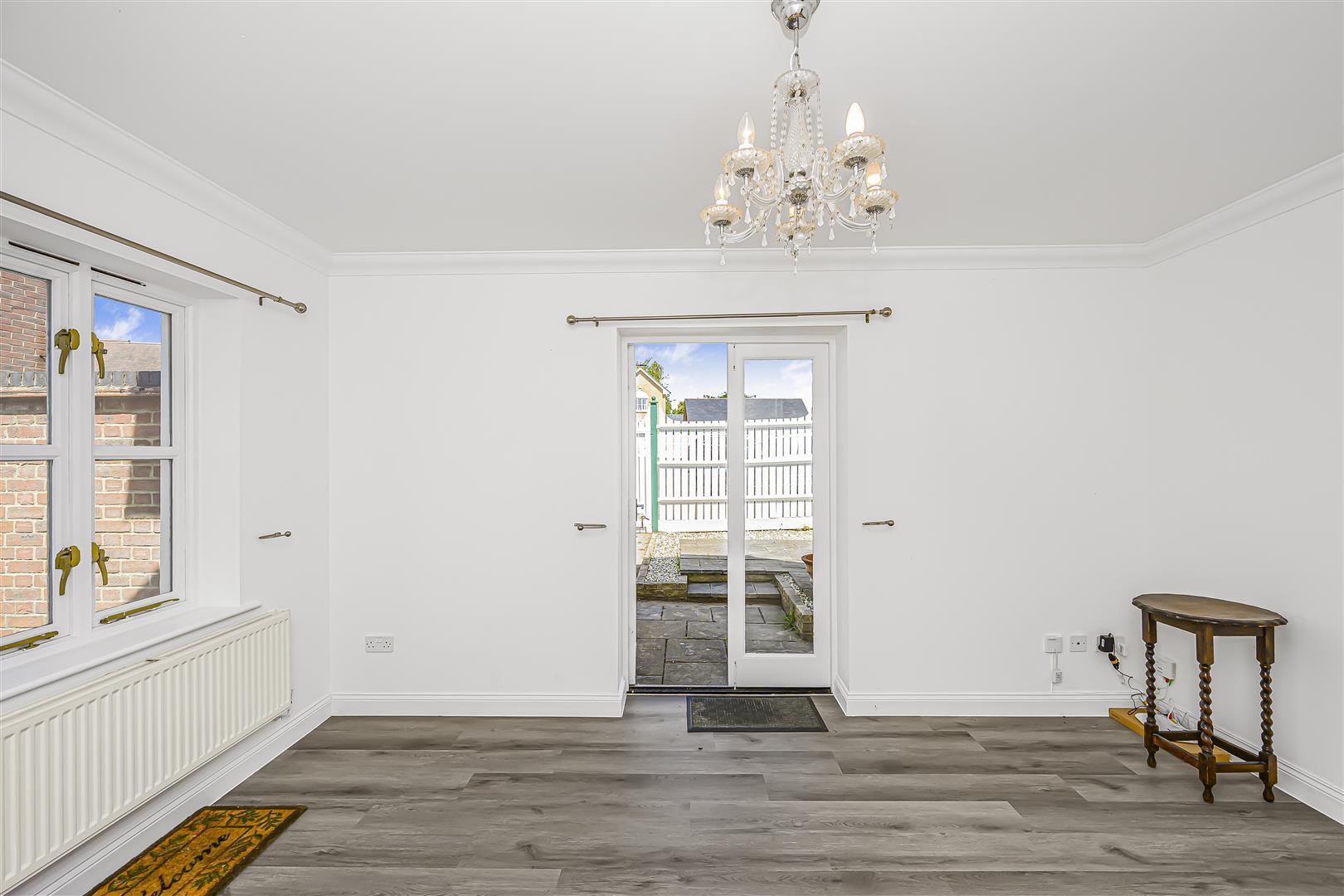 Property Image 7c18a668-7fda-469f-bf04-e11c633c0694