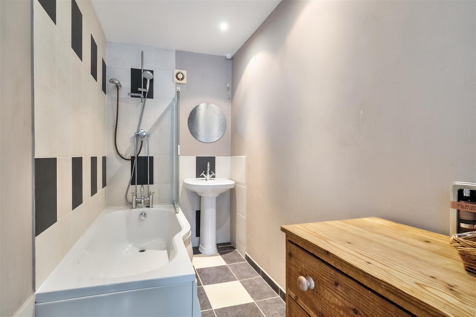 Property Image 7c1e311e-40f4-4dd3-bdc4-4d8f7f93d8d1