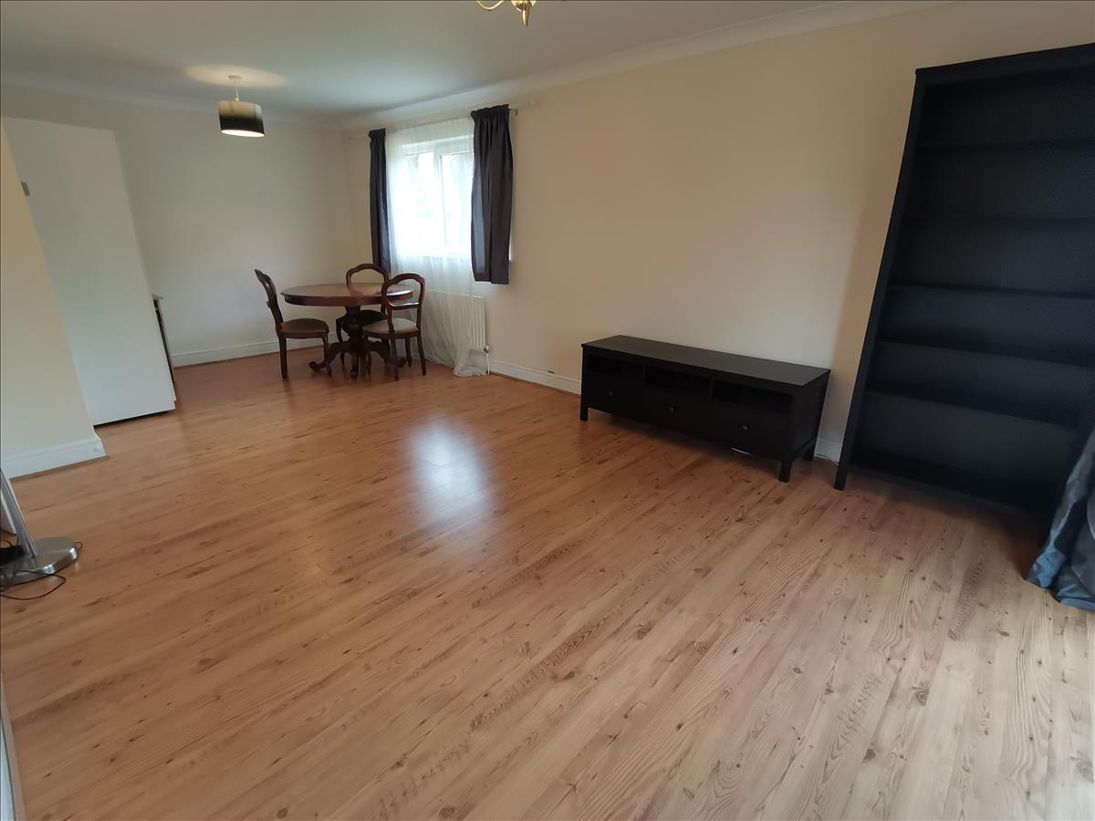 Property Image 7c35bb0b-4420-4cb2-8608-3d180611755d