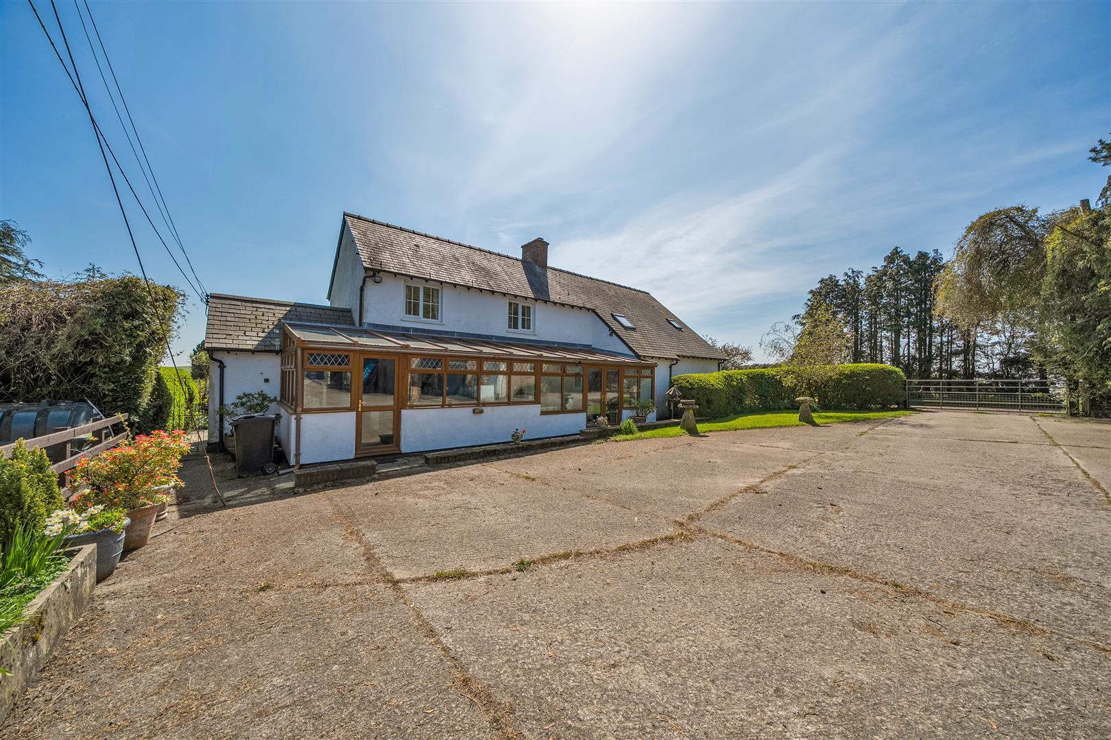 Property Image 7c474dec-c0d4-4ebc-8931-233a58313386