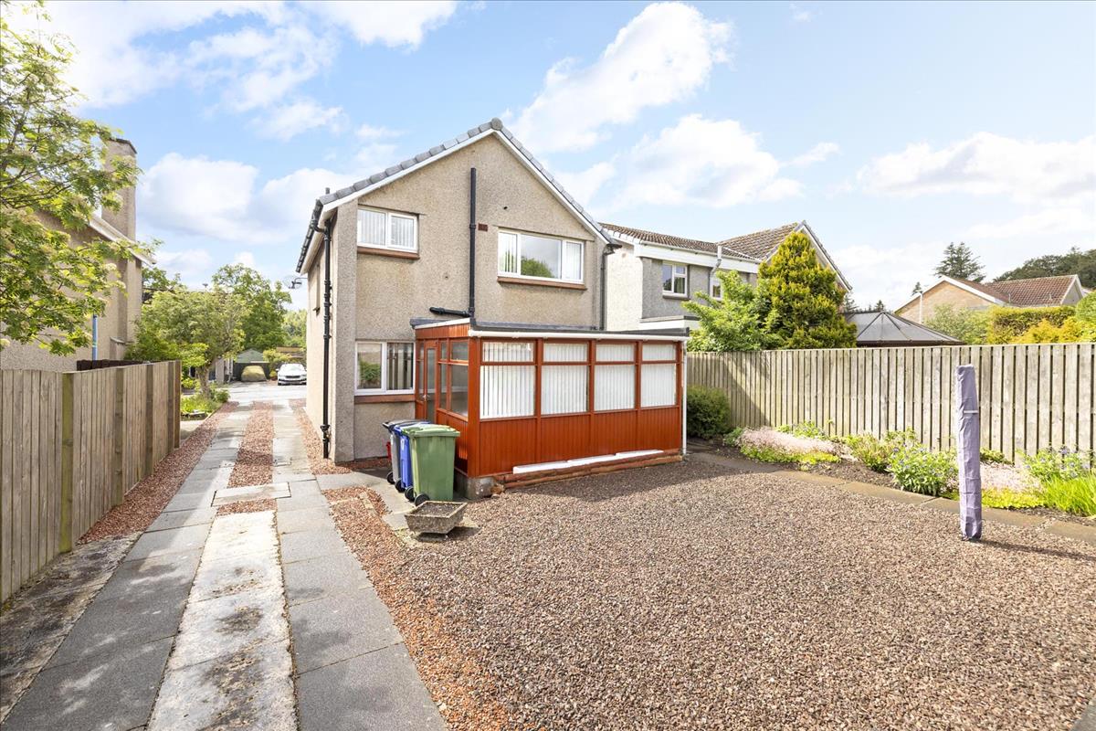 Property Image 7c496618-6af6-47c7-99c9-a083bd71f4cd