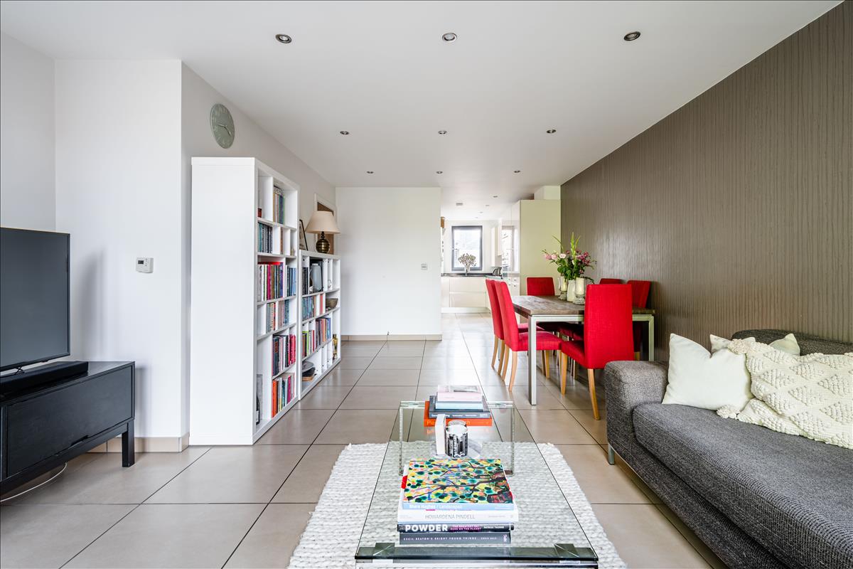 3 apartment for sale Hoxton Square