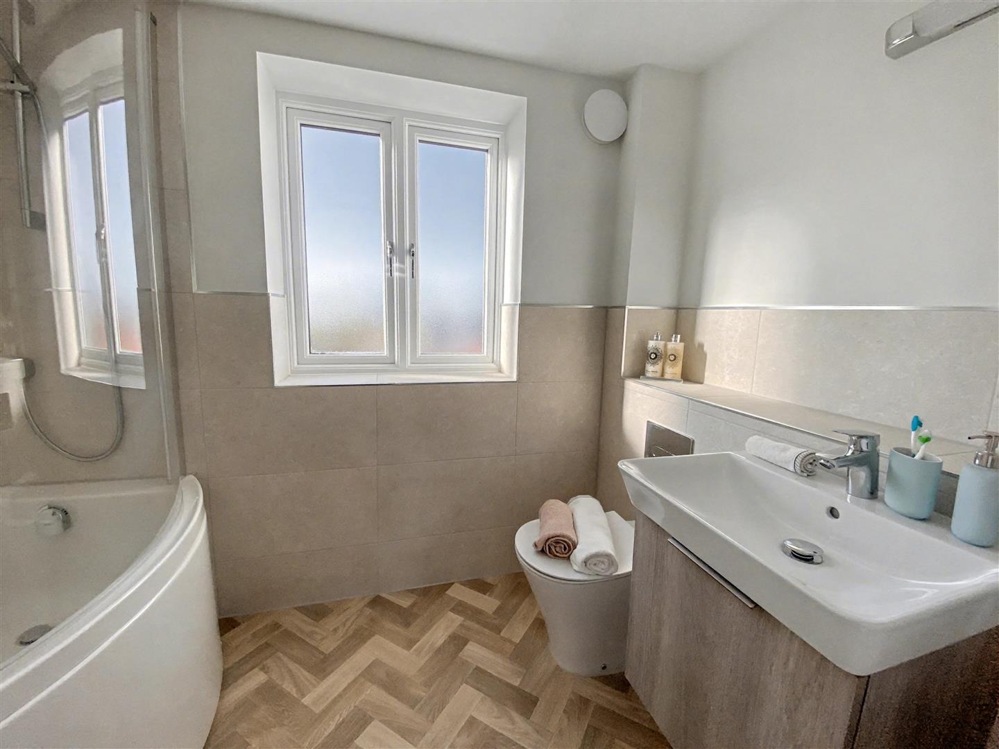 Property Image 7c6c7e2e-7b57-416a-a553-156067b8f973