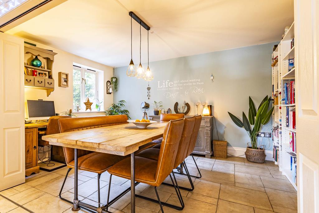 Property Image 7c741e3b-2a1e-4ce4-93f4-7ad7a08478ba