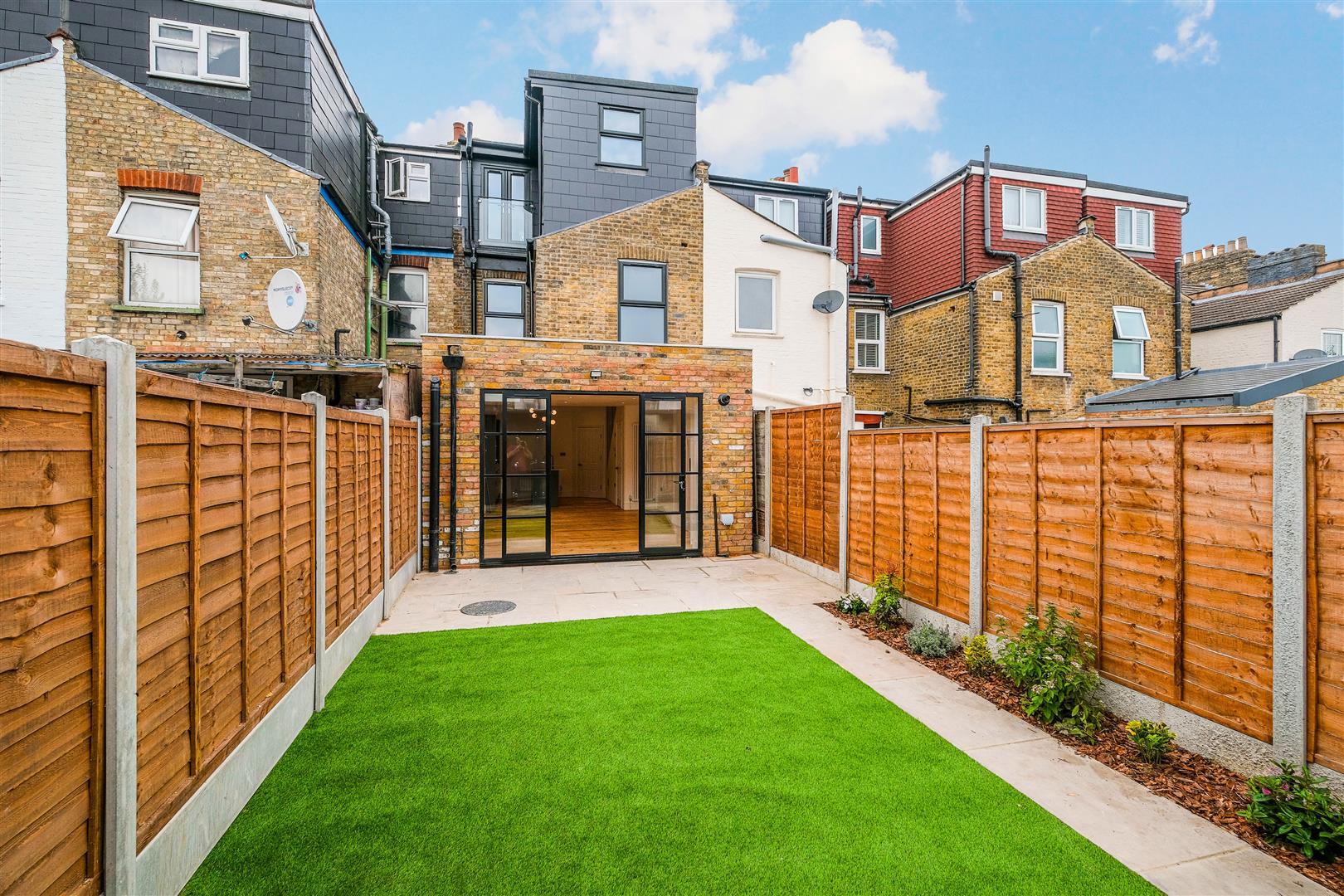 Property Image 7c7f8b27-29cd-4c72-9ac0-7274814ab52e