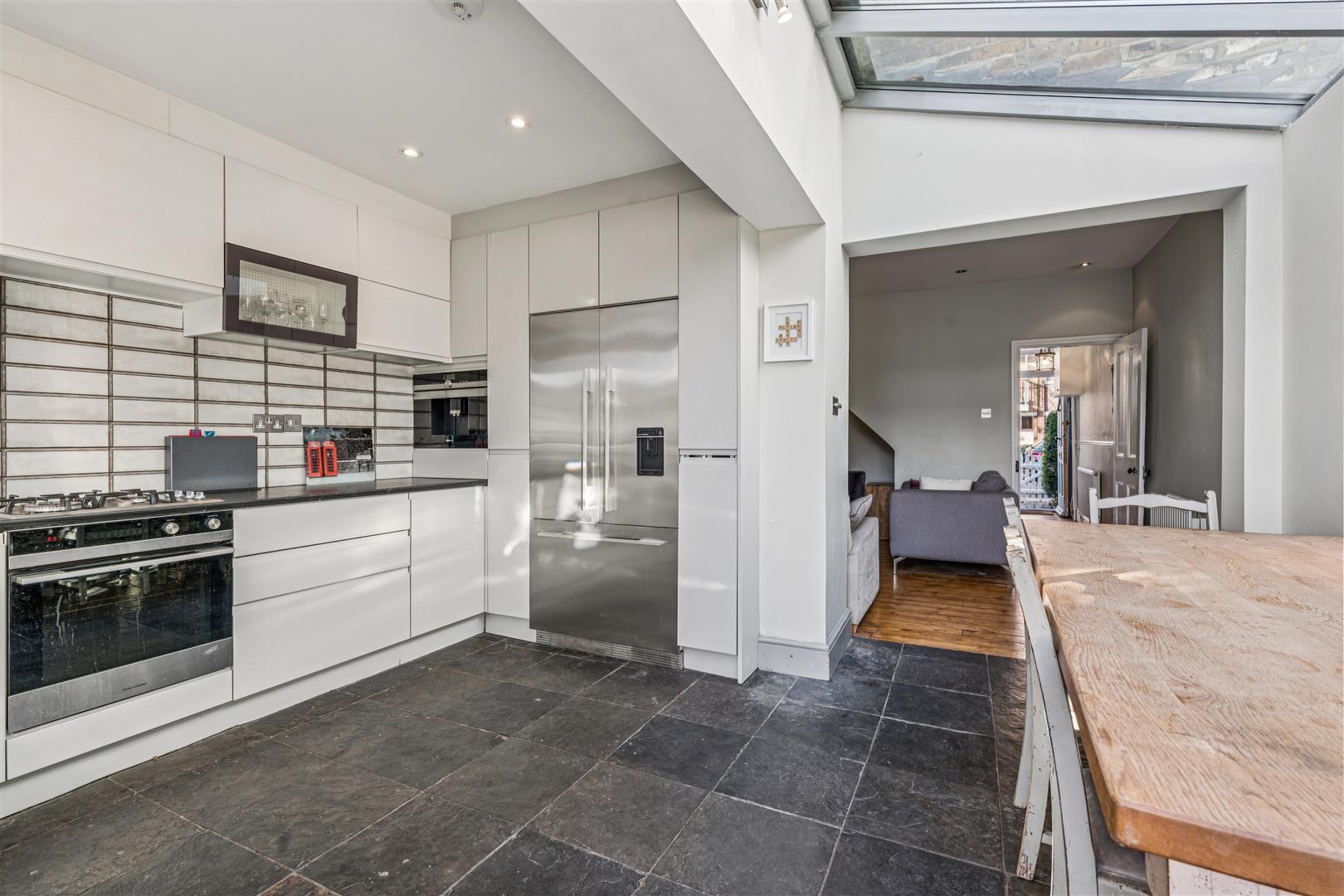 Property Image 7c803a30-677d-482f-b616-65dfb530d45c