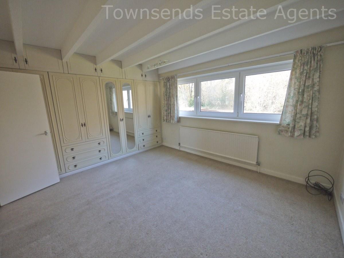 Property Image 7c85a0d9-6b55-47ad-9b13-2f34b1d6a98e