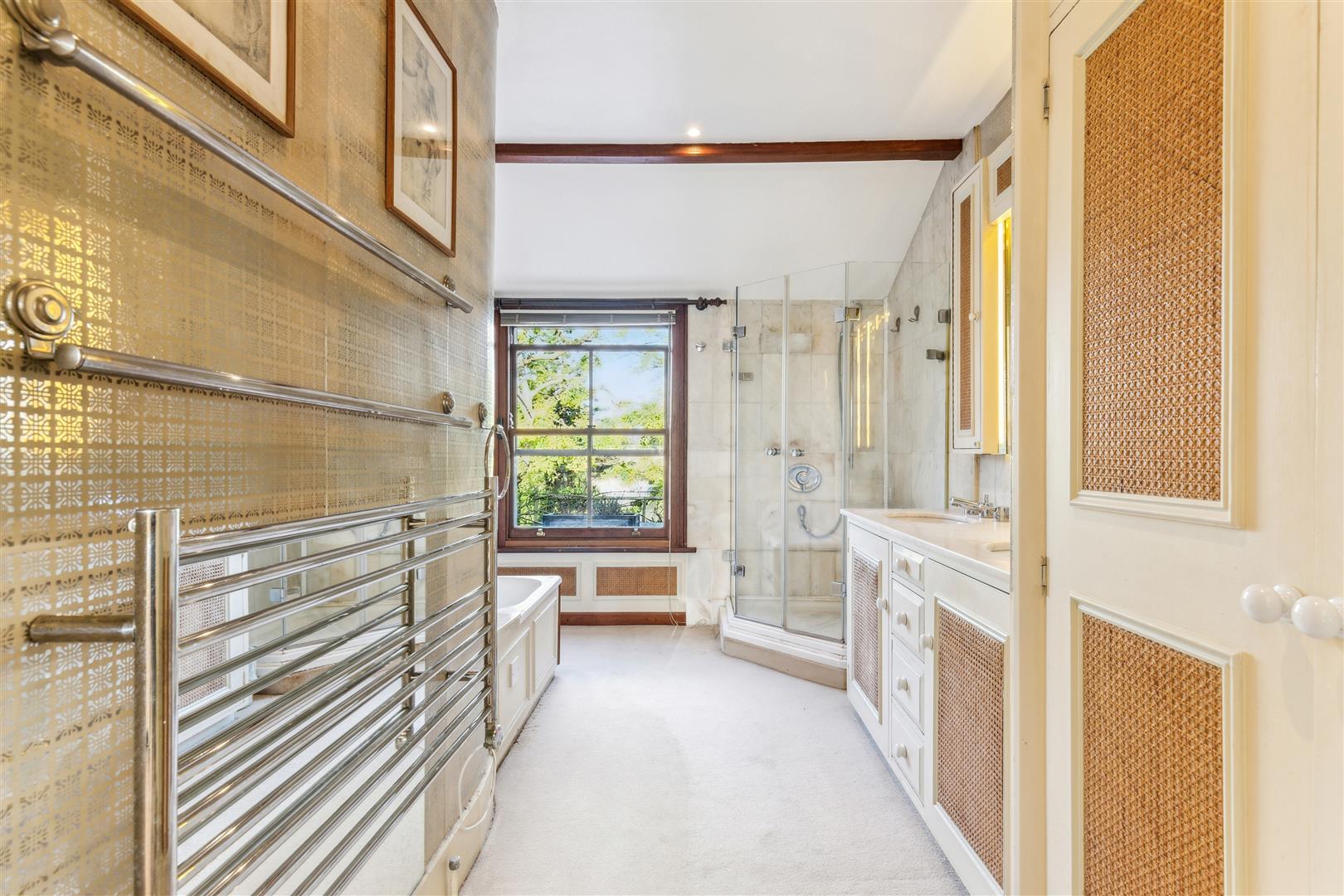 Property Image 7c8814a3-b08d-4762-98cf-7672f7448d81