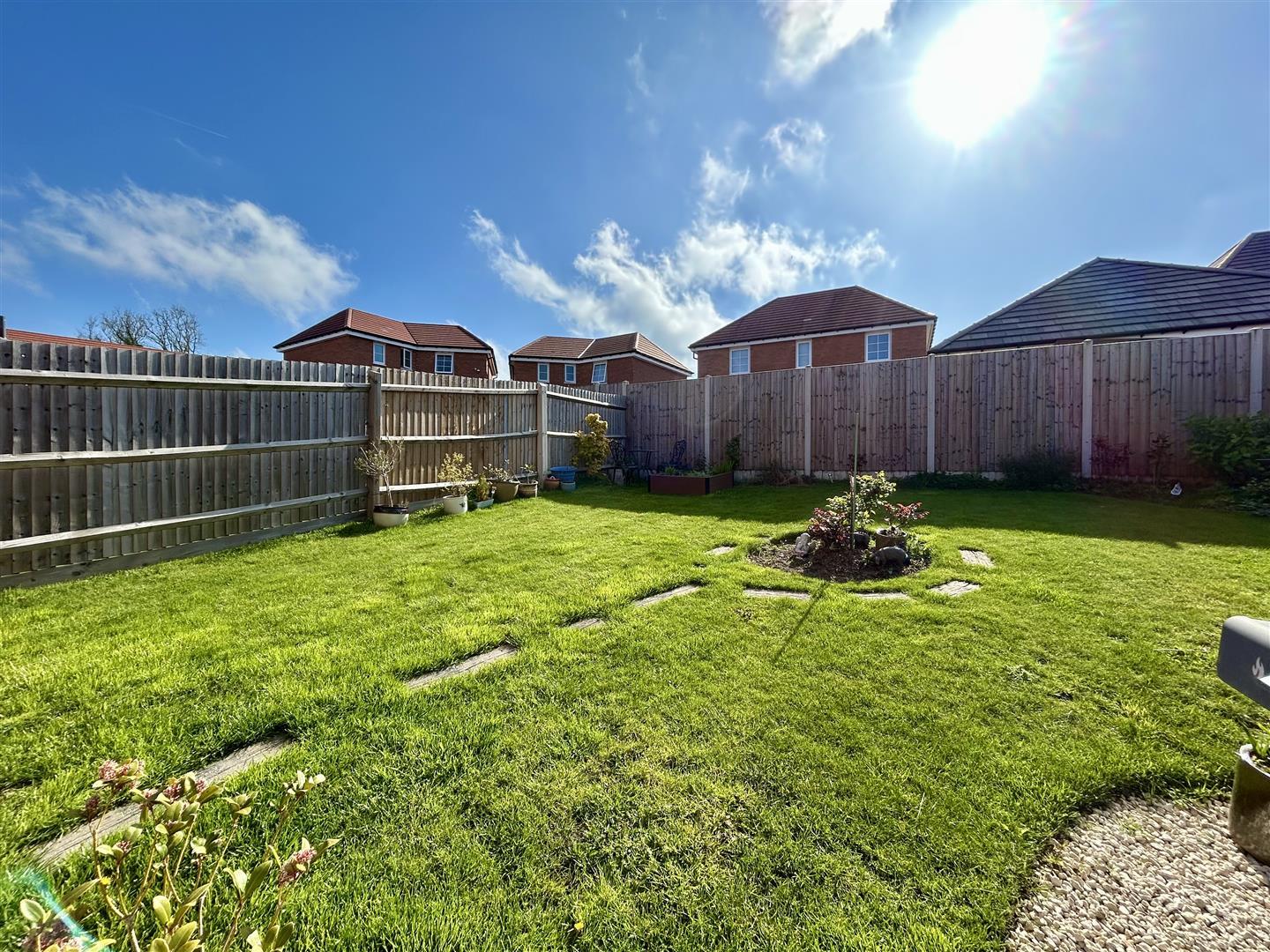 Property Image 7c8a3c13-74e1-4f7b-92d5-b8583f5f2482