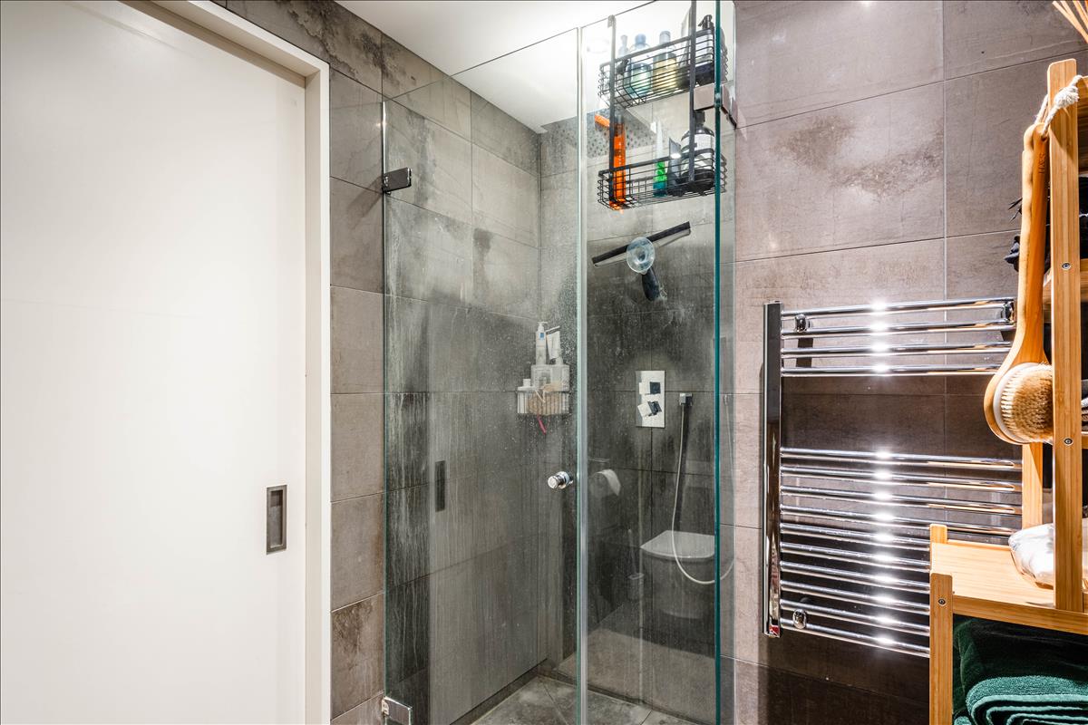 Property Image 7c8d129b-bf32-4e29-8904-55ea91dd1e3c