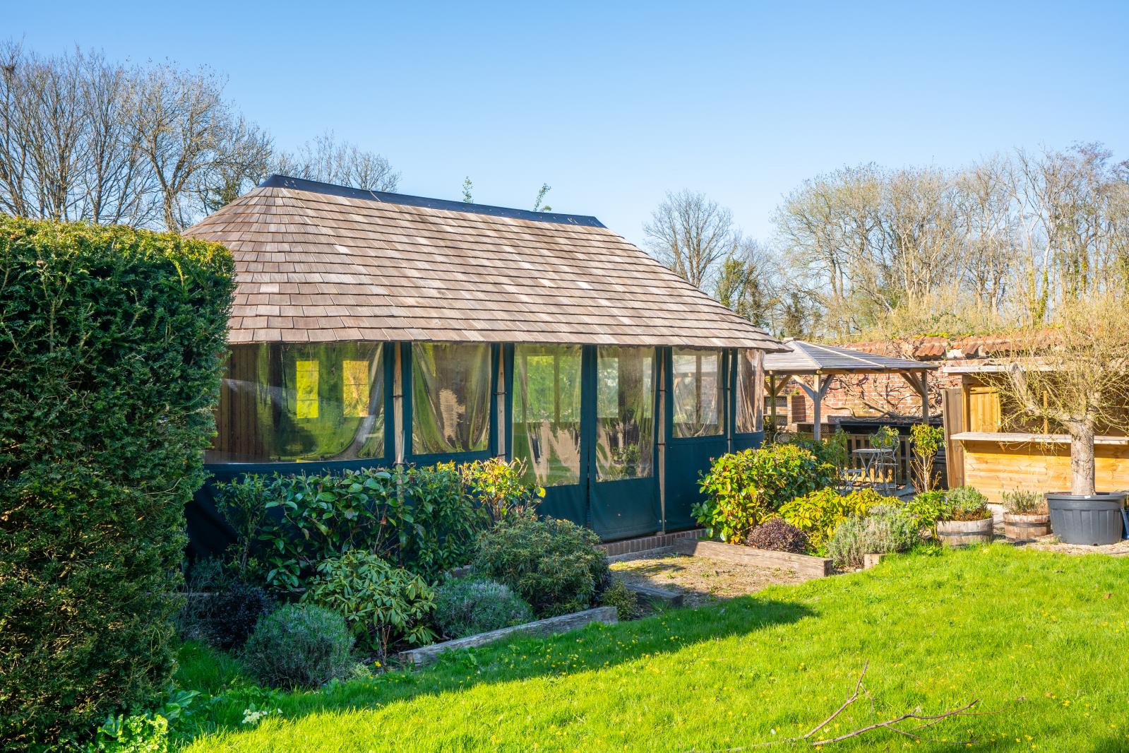 Property Image 7c8e8fda-e5df-4a52-b0c1-6302887e5d16
