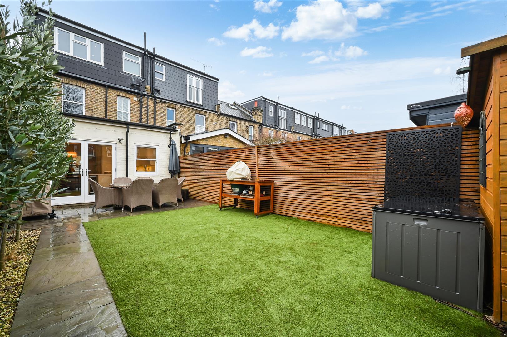 Property Image 7c930030-ebf5-4015-b076-3b2998ac8f69