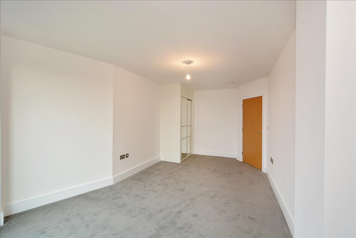 Property Image 7c98f1f8-d149-4314-bffa-5ce27e592f83