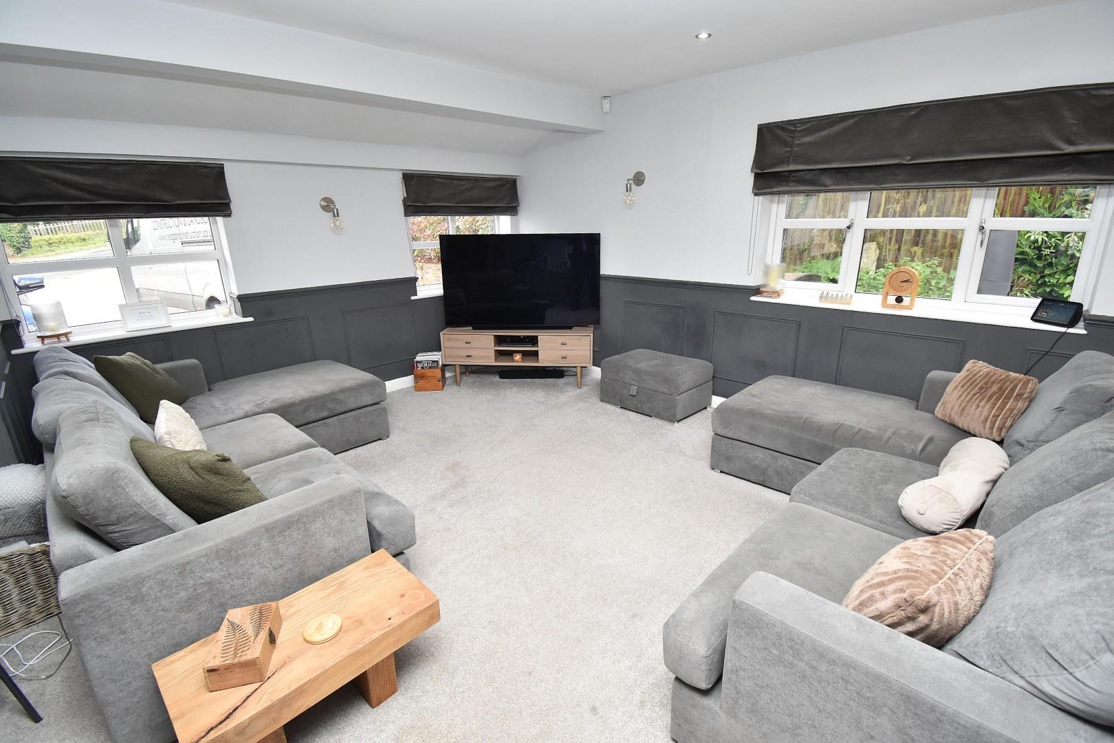 Property Image 7ca57909-7f40-4152-8105-b18ead6d2cf2