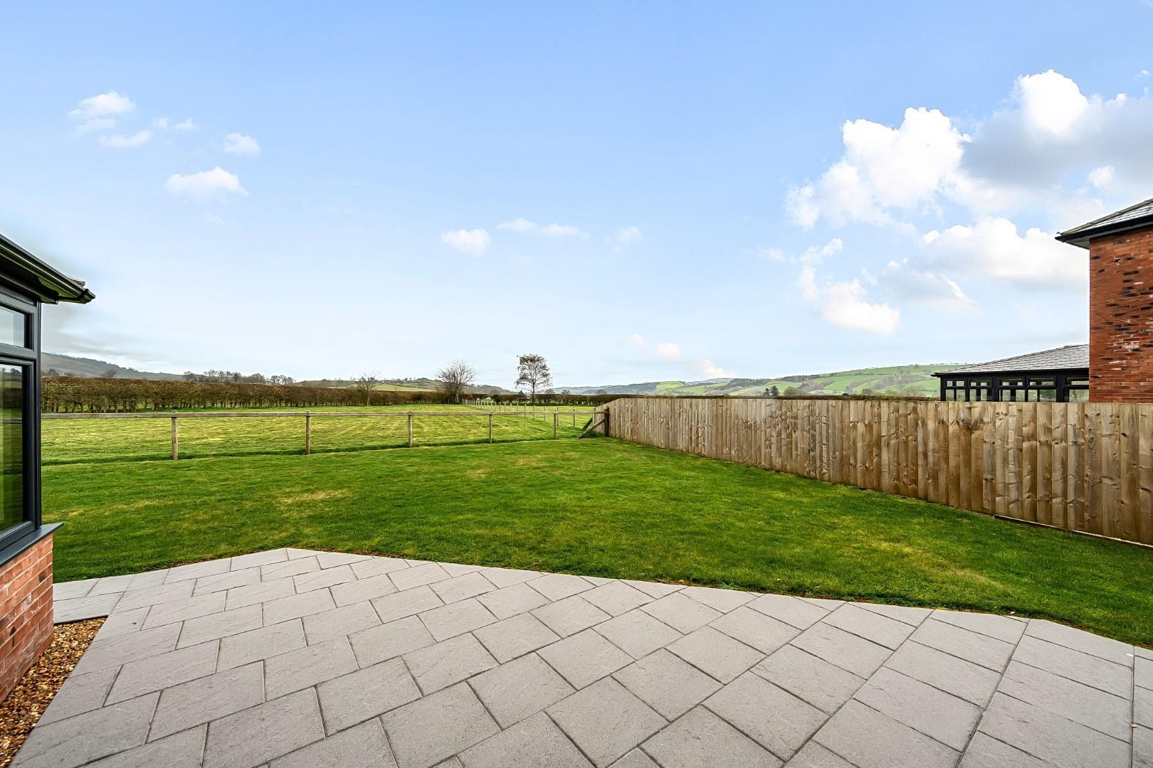 Property Image 7cbf8fe8-2596-4c38-a891-d117cb422f50