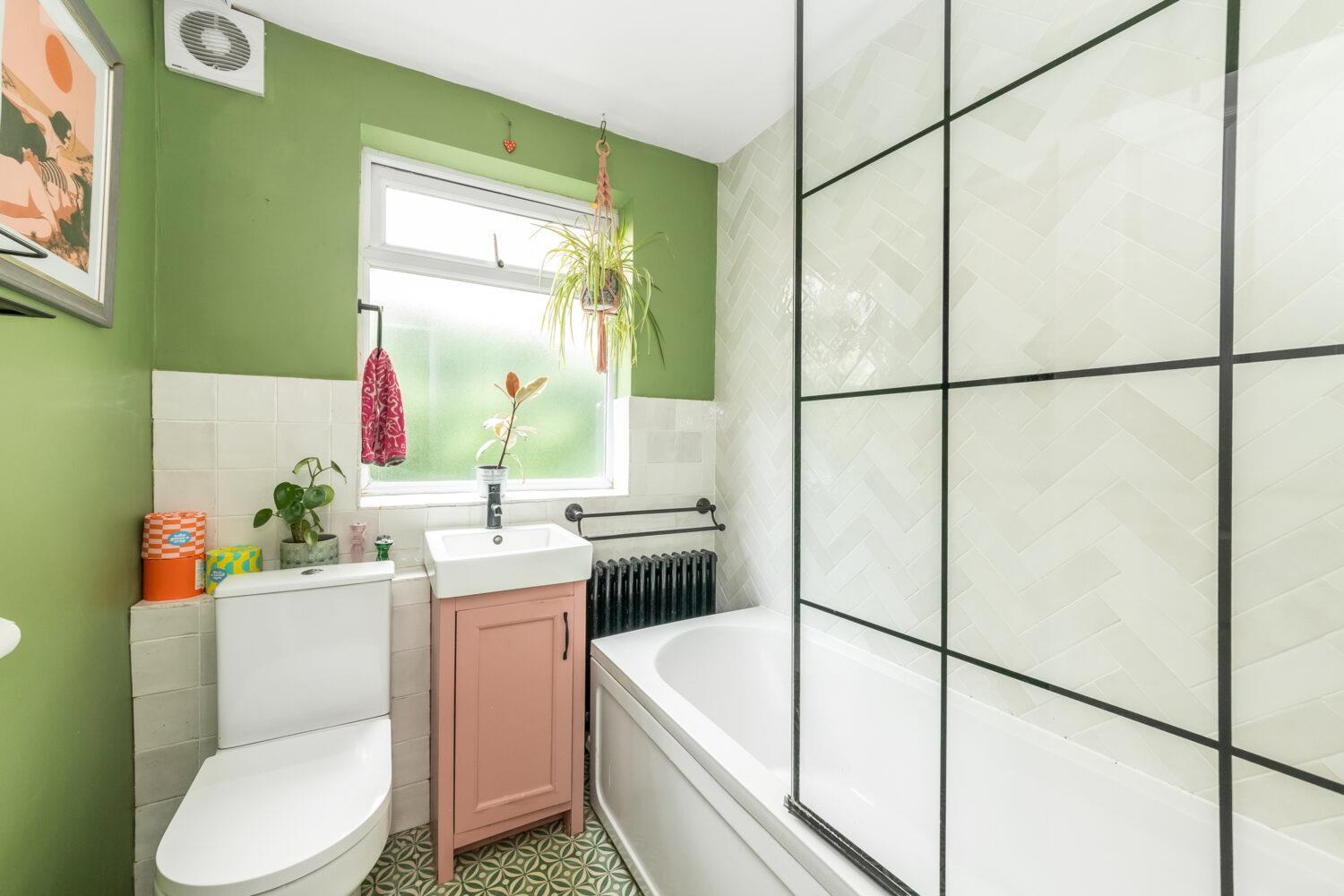 Property Image 7cc0ecdb-afa3-48d4-a1fc-f81b9e035e14