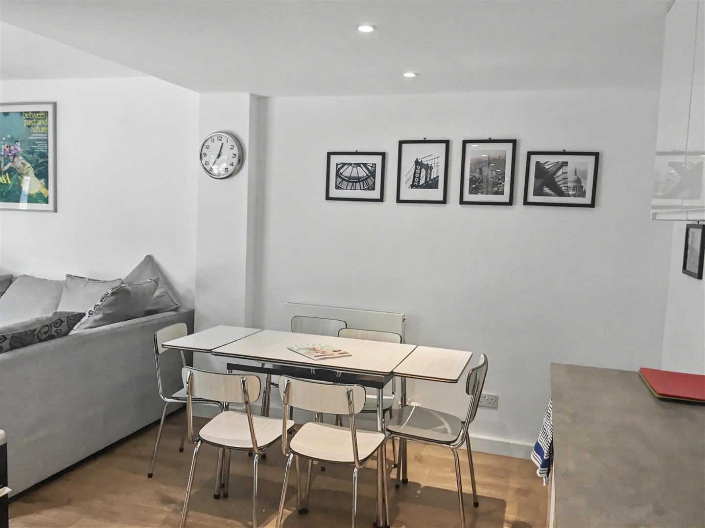 Property Image 7cca2bd3-eabc-49ce-926a-34a7a2b2d15d