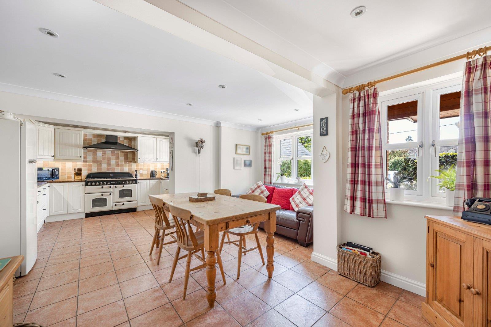 Property Image 7ccc17fb-95c6-4517-8dc9-5dd587789741