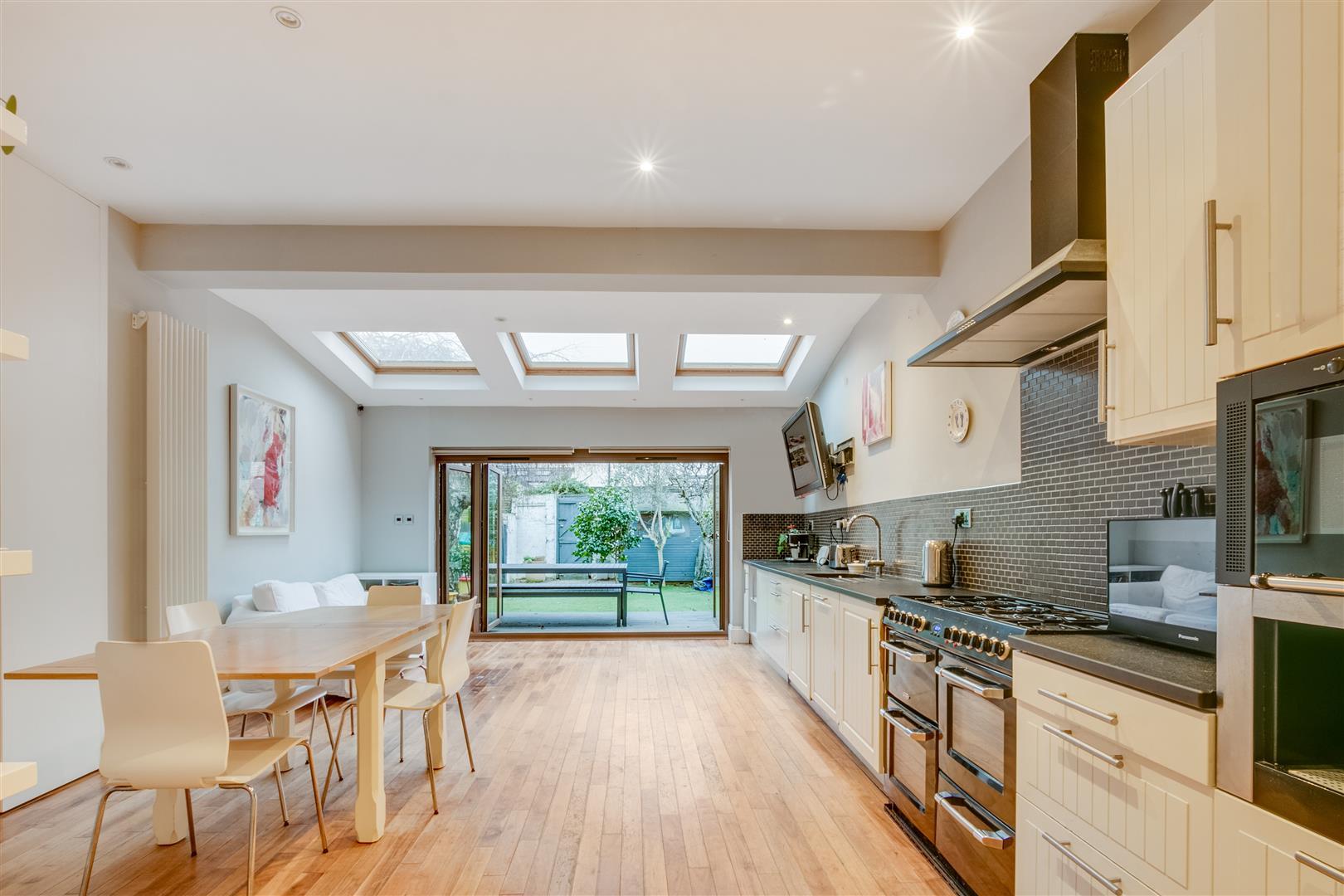 Property Image 7ccfcec4-7e03-42de-8752-efbe0161c0f4